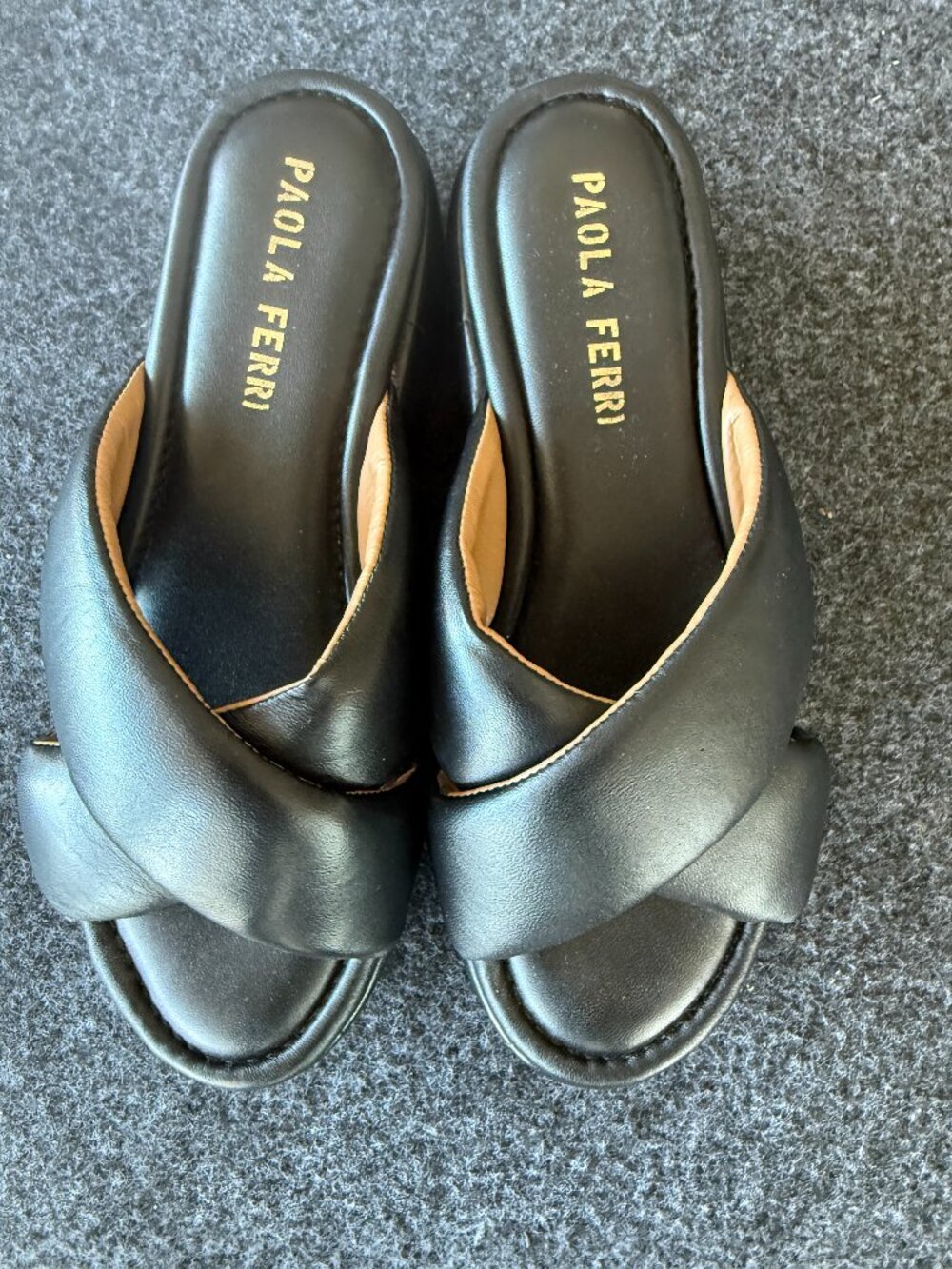 Paola Ferri Black Leather Platform Slides